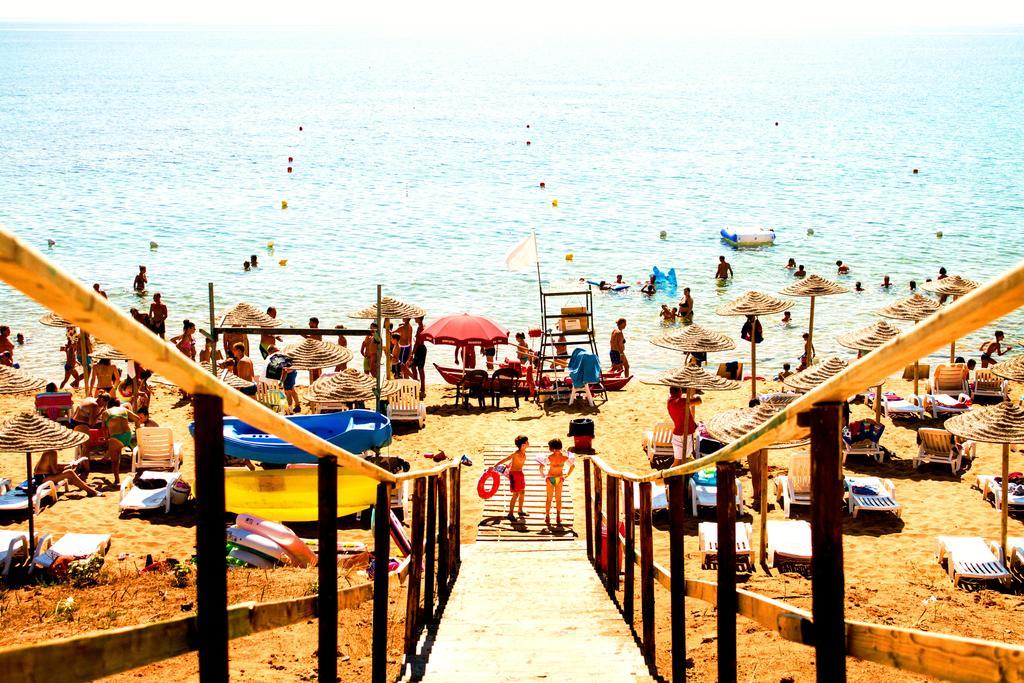 Villaggio Spiagge Rosse 伊索拉迪卡波里祖托 外观 照片
